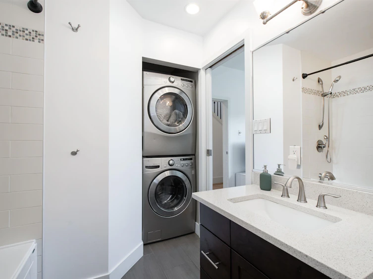 2248 Graveley Street, Vancouver, BC, V5L 3C2 - 23