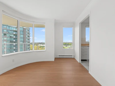 1100-7680 Granville Avenue - 4