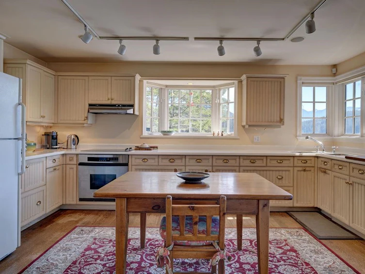 890 The Grove Road, Gambier Island, BC, V0N 1V0 - 13