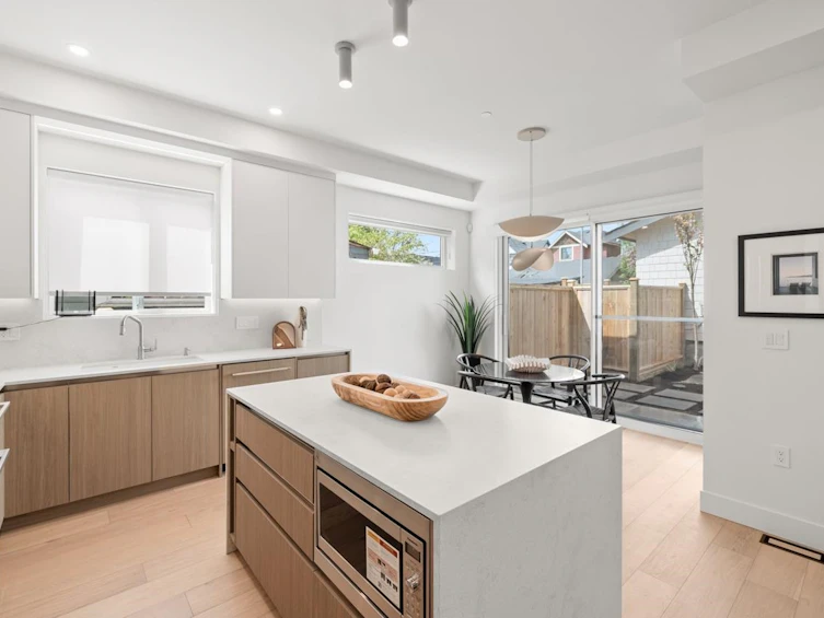 2-625 E 24th Avenue, Vancouver, BC, V5V 2A3 - 11