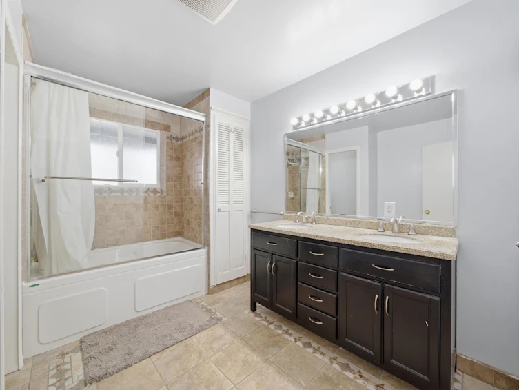 2291 Rainier Street, Abbotsford, BC, V2T 3E7 - 31