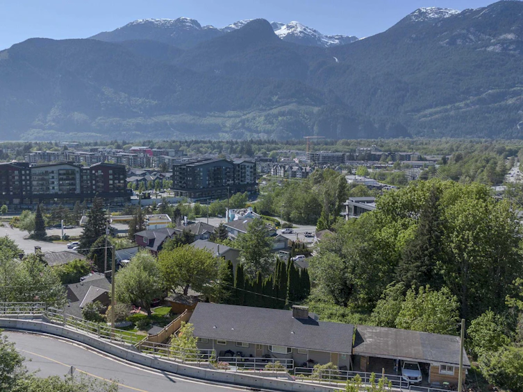 38139 Clarke Drive, Squamish, BC, V8B 0C8 - 36