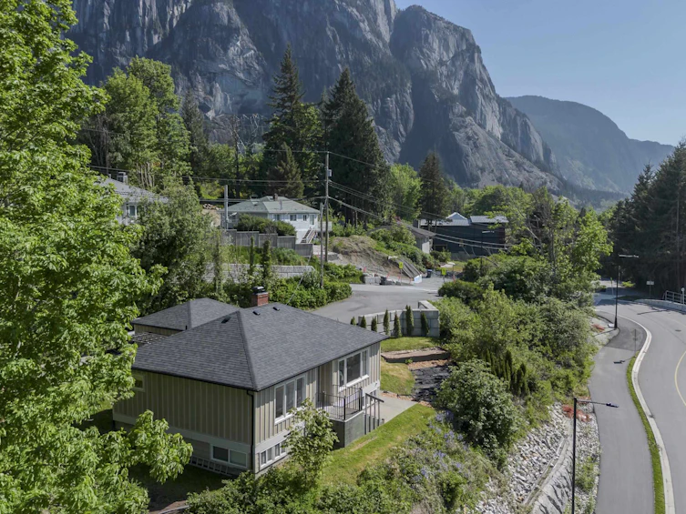 38139 Clarke Drive, Squamish, BC, V8B 0C8 - 26