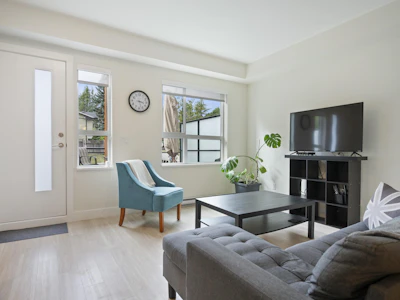 207-6950 Nicholson Road - 3