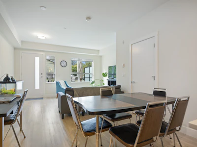 207-6950 Nicholson Road - 4
