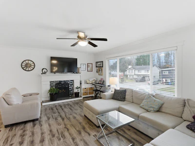 1460 Kaslo Court - 4