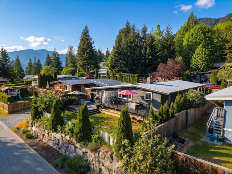 624 Lower Crescent, Squamish, BC, V8B 1J1 - 31