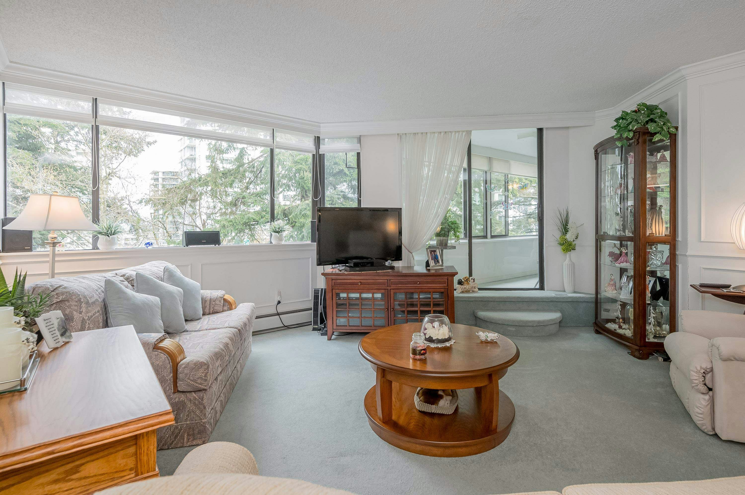 704 Foster Rd For Sale: 704-1442 Foster Street, Surrey, BC - REW