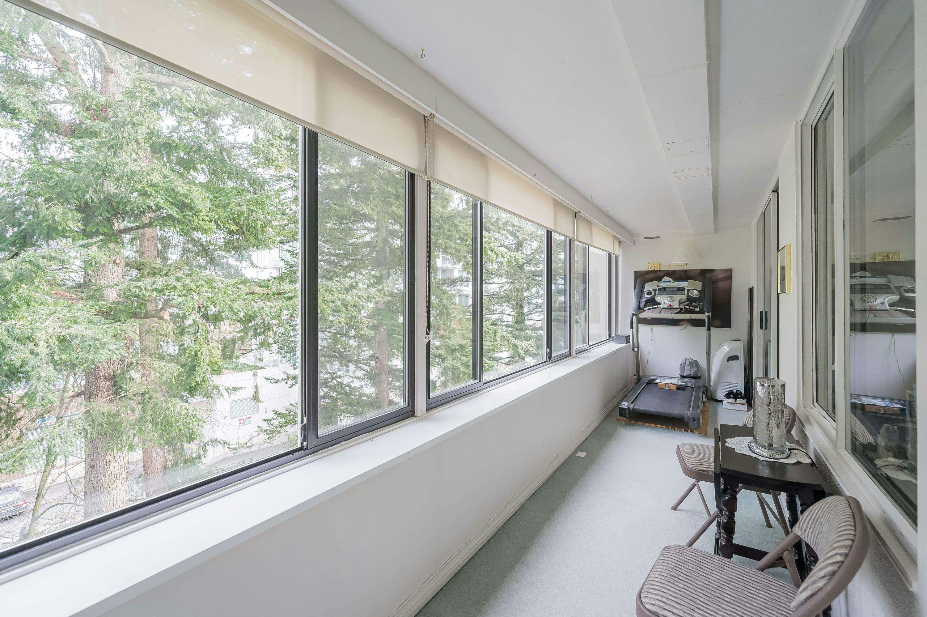 704 Foster Rd For Sale: 704-1442 Foster Street, Surrey, BC - REW