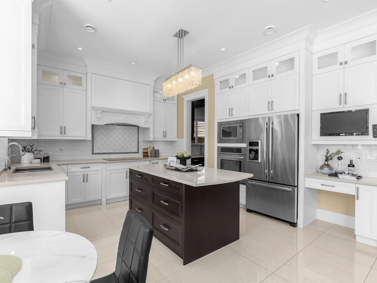 3680 Blundell Road, Richmond, BC, V7C 1G4 - 13