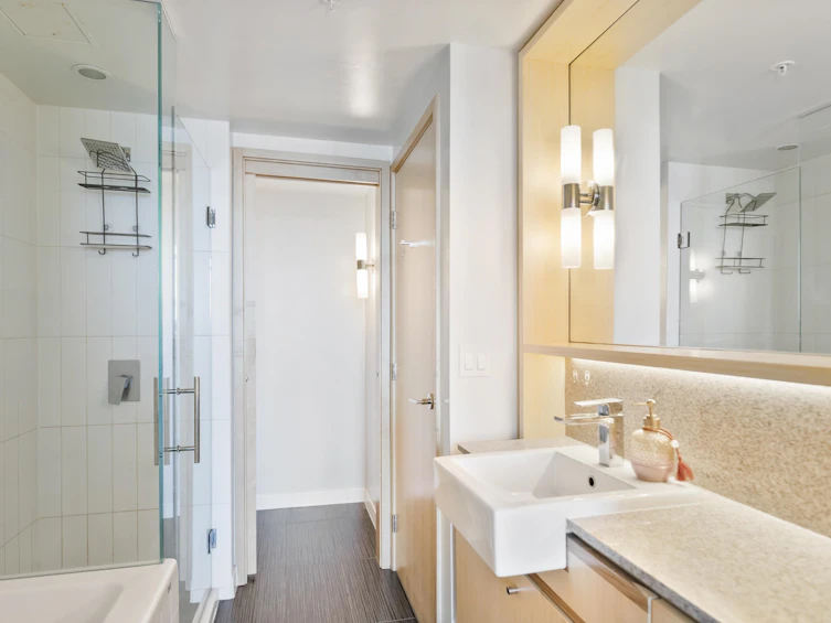 3701-13495 Central Avenue, Surrey, BC, V3T 0K2 - 19