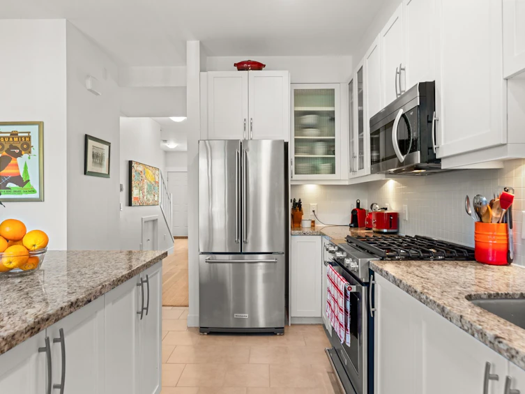 3-307 E 15th Street, North Vancouver, BC, V7L 2R6 - 16