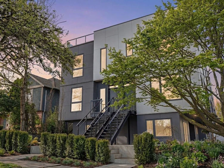 692 W 29th Avenue, Vancouver, BC, V5Z 2H9 - 39