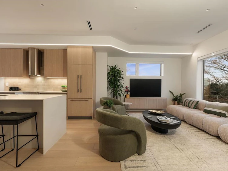 692 W 29th Avenue, Vancouver, BC, V5Z 2H9 - 4