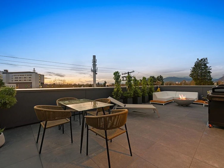 692 W 29th Avenue, Vancouver, BC, V5Z 2H9 - 34