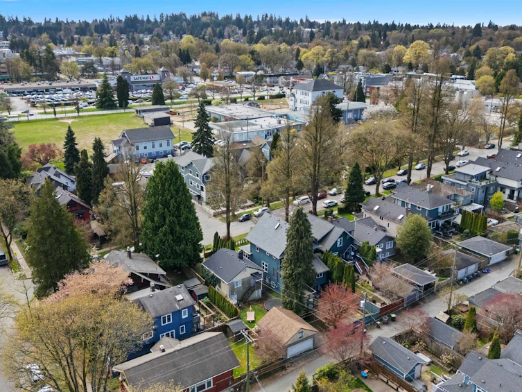 905 W 23rd Avenue, Vancouver, BC, V5Z 2B2 - 9