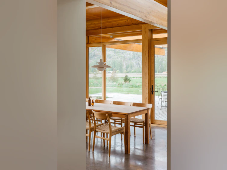 9209 Pemberton Meadows Road, Pemberton, BC, V0N 2L0 - 13