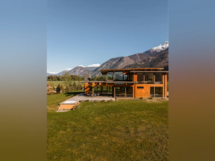 9209 Pemberton Meadows Road, Pemberton, BC, V0N 2L0 - 35