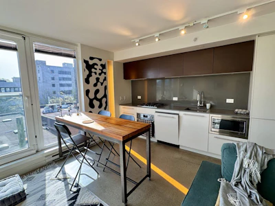 803-150 E Cordova Street - 3