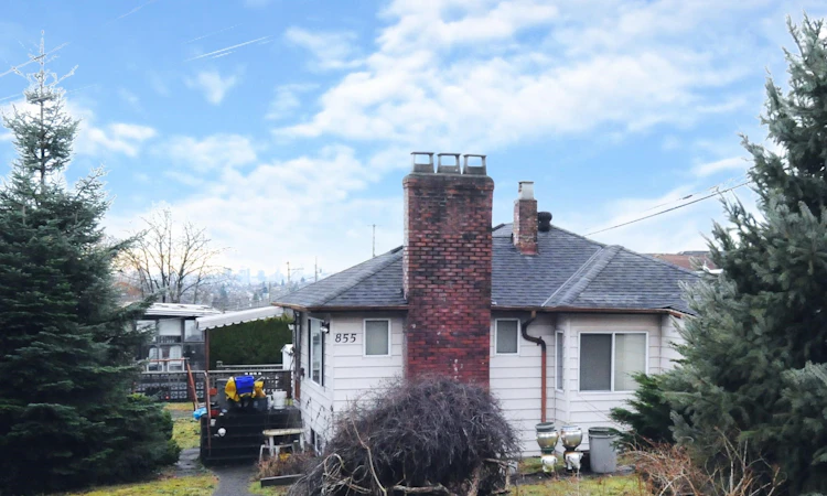 855 Macdonald Avenue