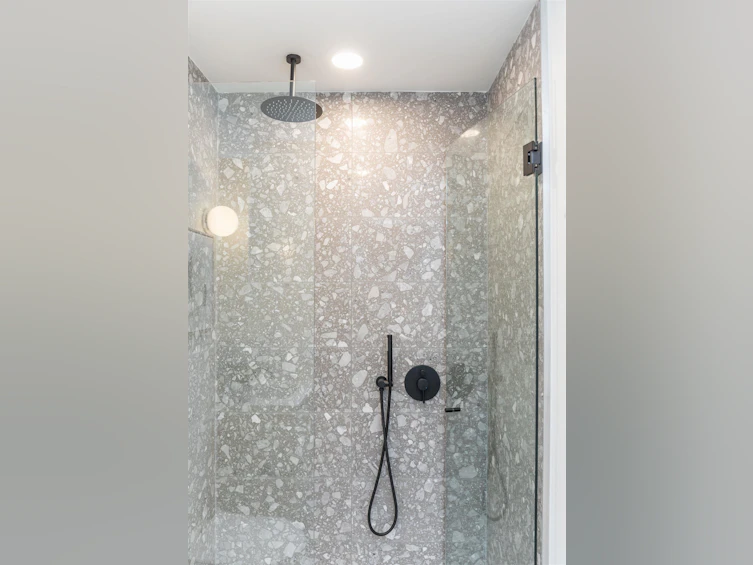 PH521-2471 St. George Street, Vancouver, BC, V5T 1W9 - 24