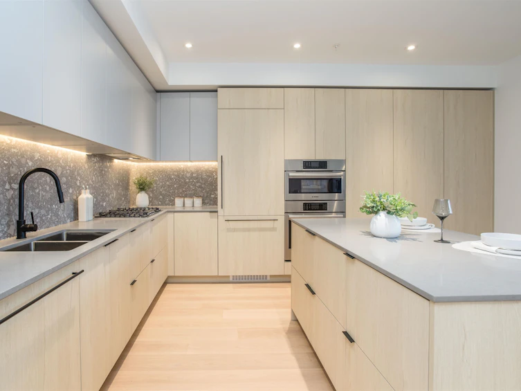 PH521-2471 St. George Street, Vancouver, BC, V5T 1W9 - 3