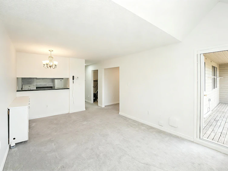413-8120 Colonial Drive, Richmond, BC, V7C 4V2