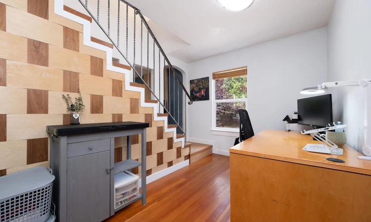1075 Gladwin Drive