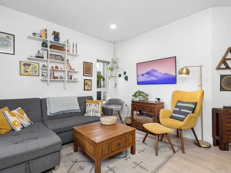 4860 Slocan Street, Vancouver, BC, V5R 2A3 - 9
