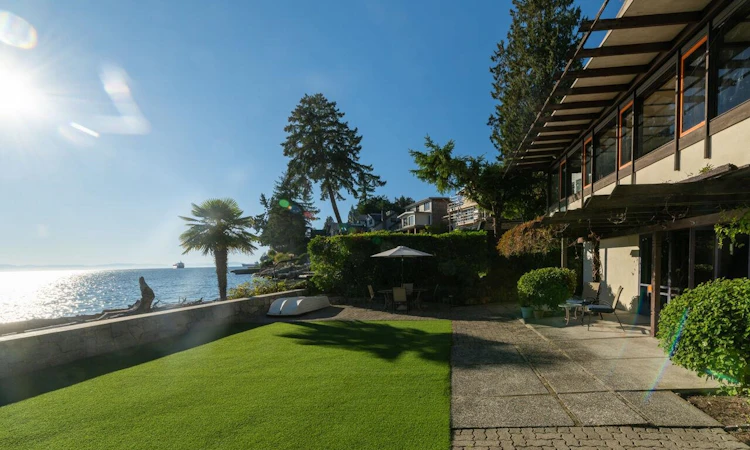 3248 Marine Drive