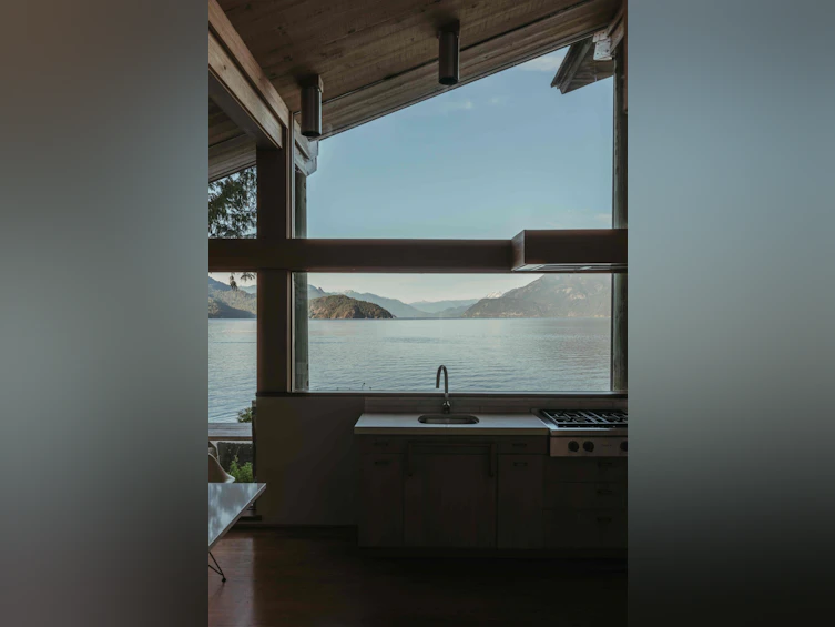 370-374 Smugglers Cove Road, Bowen Island, BC, V0N 1G1 - 17