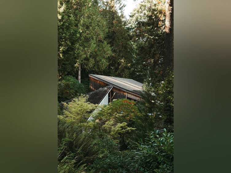 370-374 Smugglers Cove Road, Bowen Island, BC, V0N 1G1 - 25