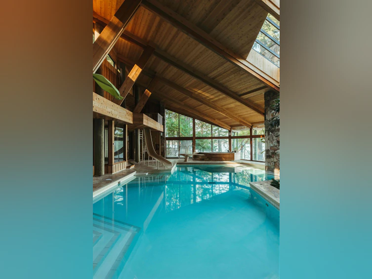 370-374 Smugglers Cove Road, Bowen Island, BC, V0N 1G1 - 9