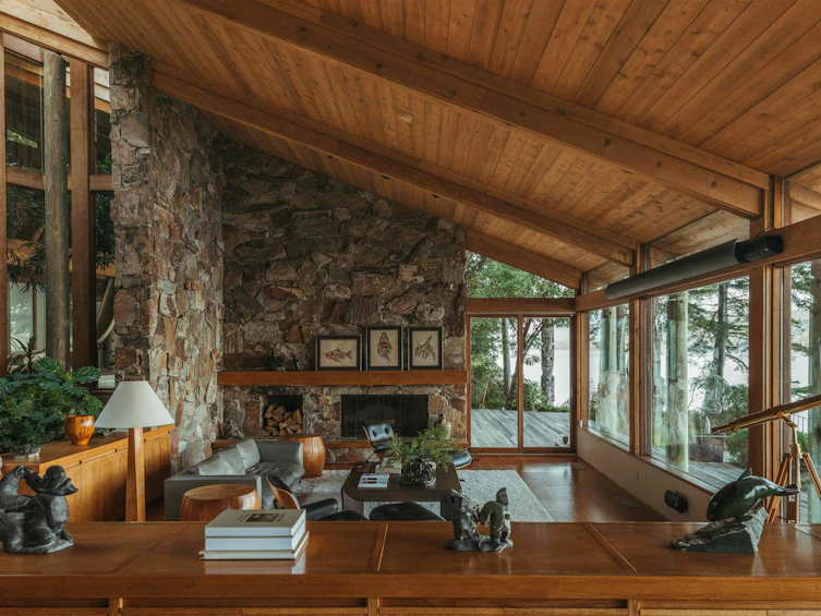 370-374 Smugglers Cove Road, Bowen Island, BC, V0N 1G1 - 14