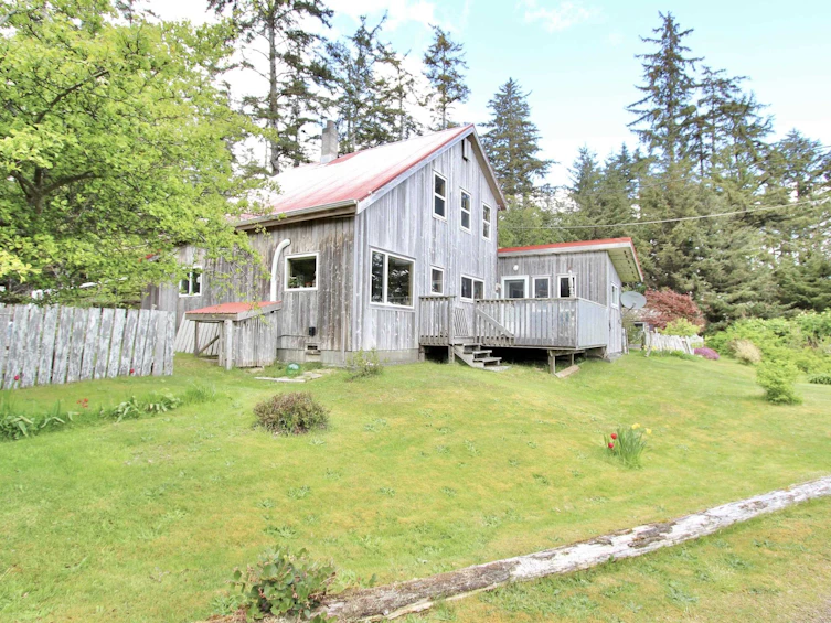 556 Davis Road, Queen Charlotte (Village), BC, V0T 1Y0 - 11