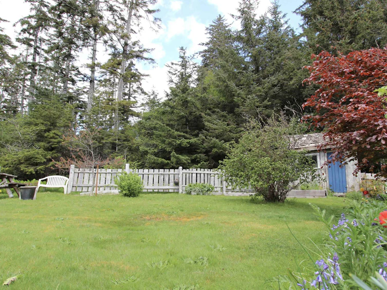 556 Davis Road, Queen Charlotte (Village), BC, V0T 1Y0 - 13