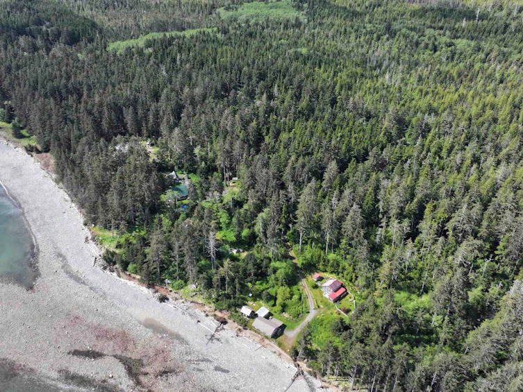 556 Davis Road, Queen Charlotte (Village), BC, V0T 1Y0 - 4