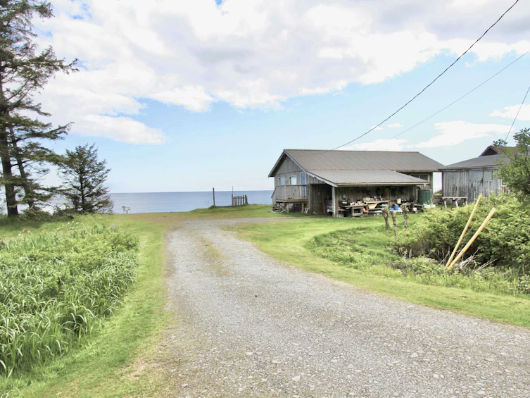 556 Davis Road, Queen Charlotte (Village), BC, V0T 1Y0 - 12