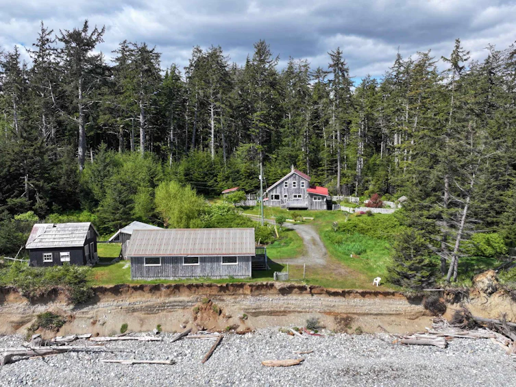 556 Davis Road, Queen Charlotte (Village), BC, V0T 1Y0 - 7