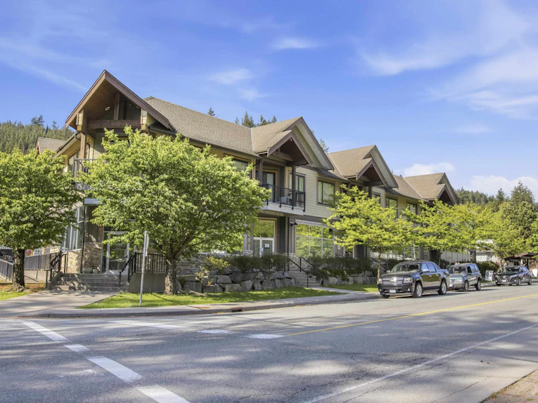 208-1909 Maple Drive, Squamish, BC, V8B 0T1