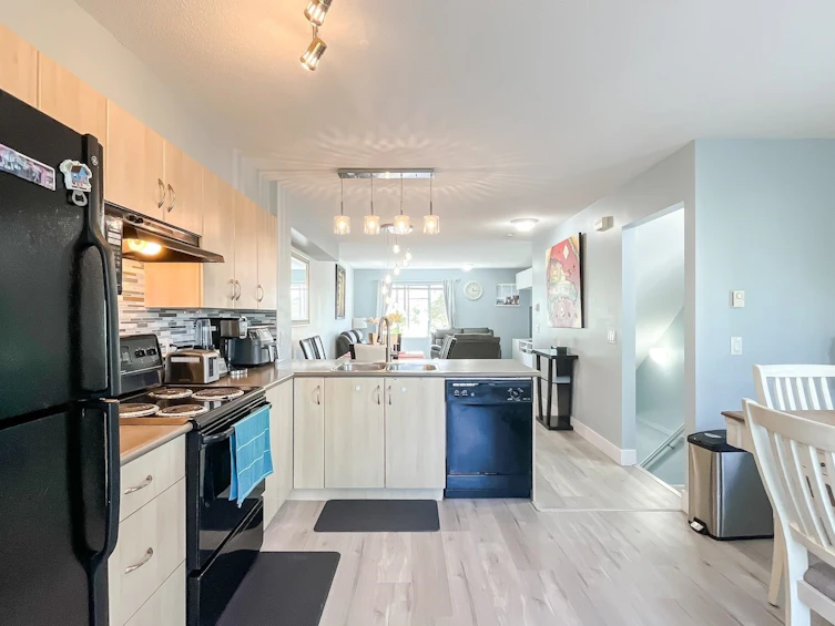 5-15871 85 Avenue, Surrey, BC, V4N 0Y9 - 4