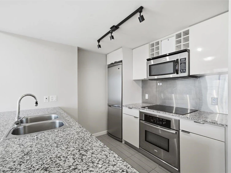 1605-788 Hamilton Street, Vancouver, BC, V6B 0E9 - 10