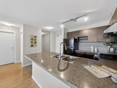 802-9171 Ferndale Road - 4
