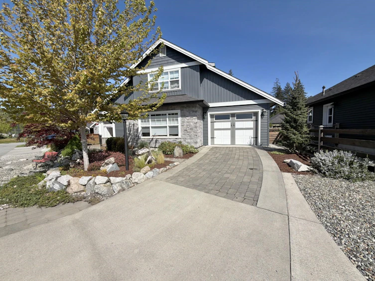 766 Cooper Lane, Gibsons, BC, V0N 1V7