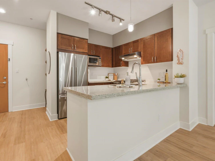308-1111 E 27th Street, North Vancouver, BC, V7J 1S3 - 6