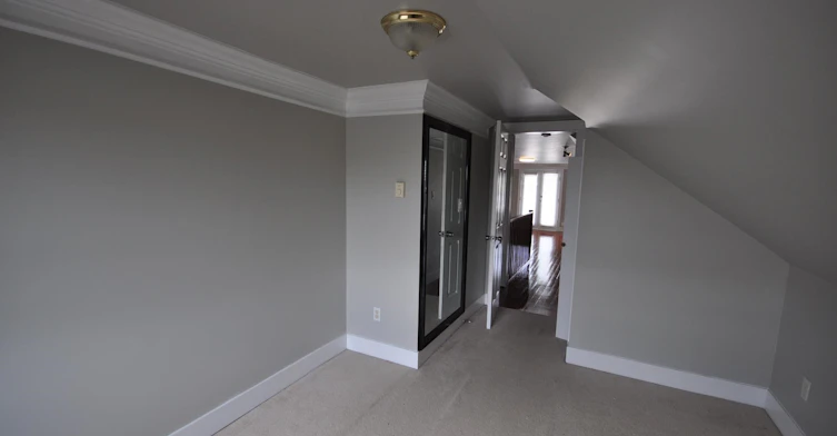 7505 Kingsway, Burnaby, BC, V3N 3C1 - 5