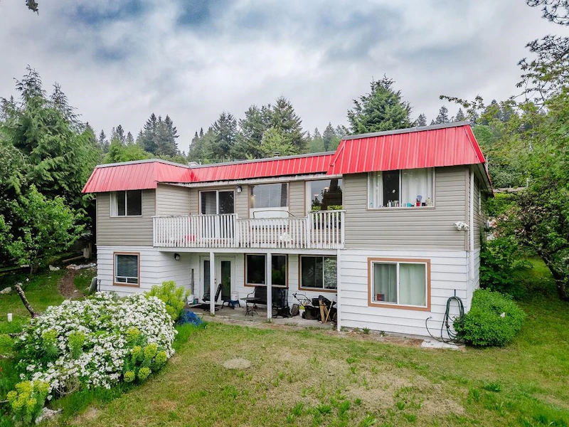 5197 Radcliffe Road, Sechelt BC