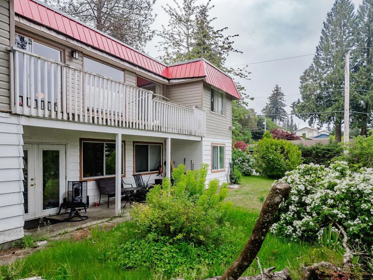5197 Radcliffe Road, Sechelt, BC, V7Z 0C1 - 2