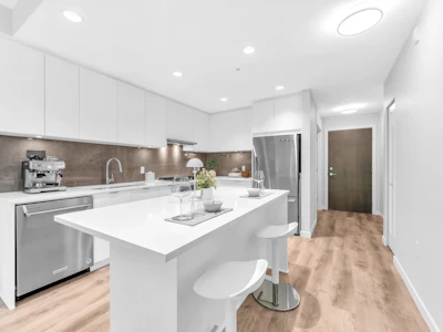 305-615 Cottonwood Avenue - 3