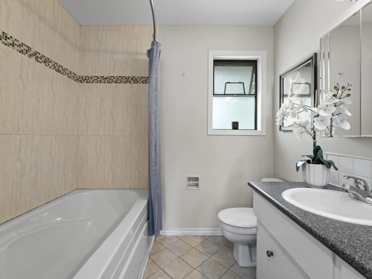 20863 47 Avenue, Langley, BC, V3A 7E2 - 20